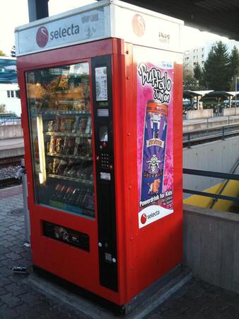 Buffalo-Junior-on-in-vending-machine
